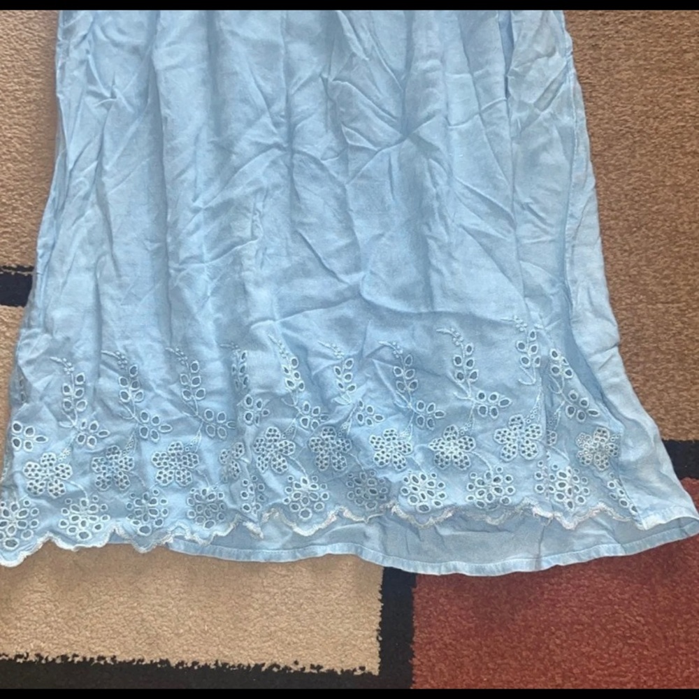 Dress - Picture 2 of 4